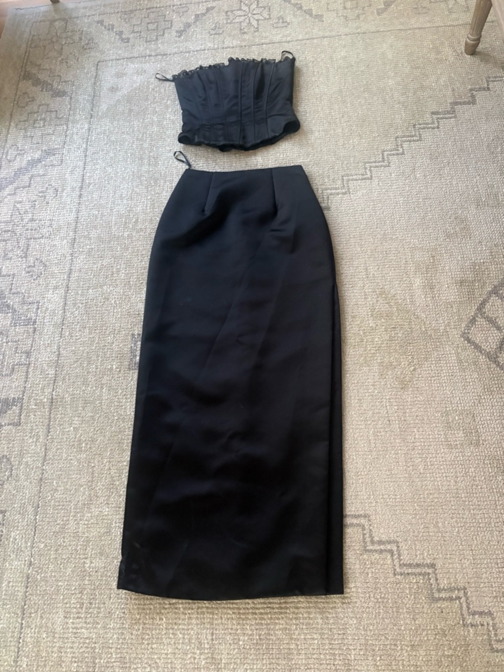 Jessica McClintock Black Two-Piece Prom Set - Corset Top & Maxi Pencil Skirt